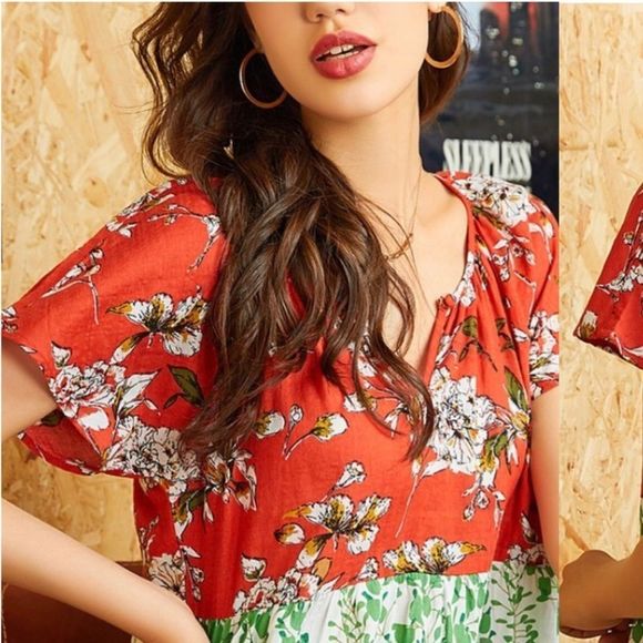 Layered TUNIC - Picture 2 of 5